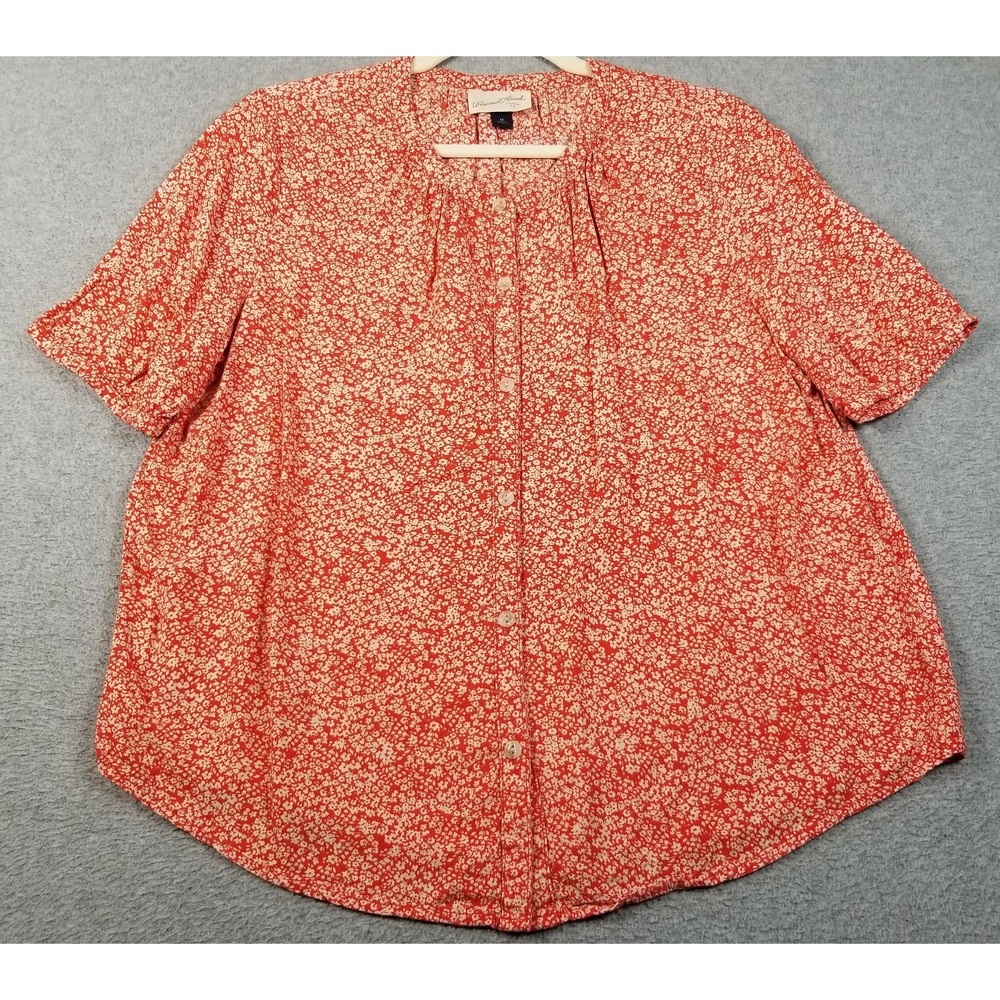 Universal Thread Button Up Shirt Women's Medium M Red Floral Short Sleeve Spring